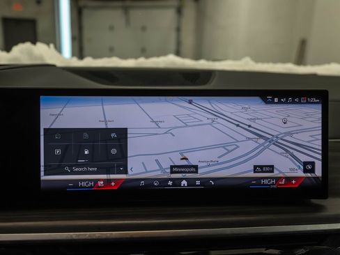 Certified 2025 BMW X5 xDrive50e image 16