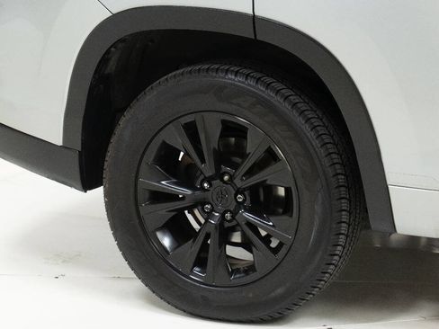 Used 2016 Toyota Highlander XLE image 61