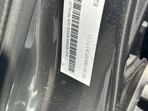 Used 2023 Nissan Rogue SV FWD image 40