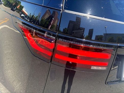 New 2026 Land Rover Discovery S AWD/4WD image 14