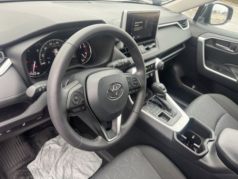 Used 2024 Toyota RAV4 XLE image 12