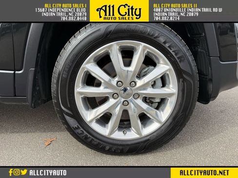 Used 2014 Jeep Cherokee Limited image 29