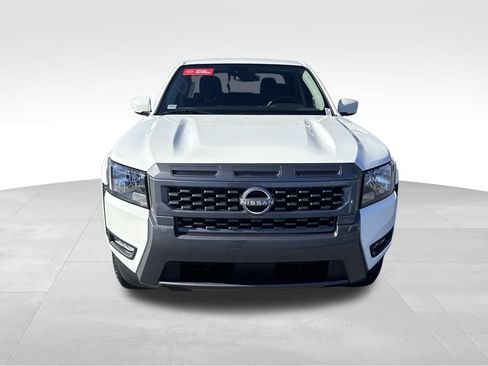 Used 2025 Nissan Frontier SV w/ SV Convenience Package image 9