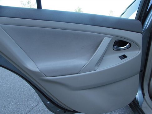 Used 2007 Toyota Camry CE FWD image 21