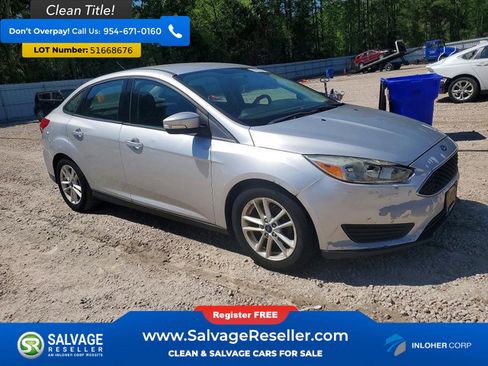 Used 2015 Ford Focus SE FWD image 5