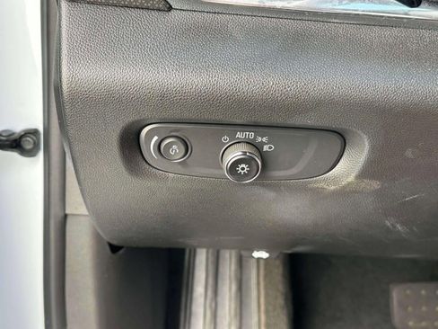 Used 2023 Chevrolet Traverse Premier w/ Redline Edition image 22