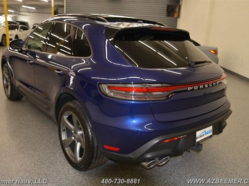 Used 2023 Porsche Macan image 11