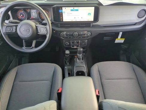 New 2026 Jeep Gladiator Sport image 12