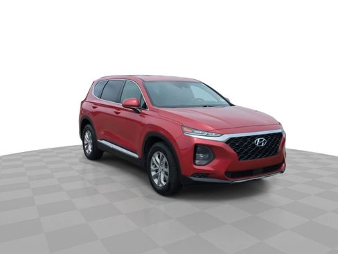Used 2019 Hyundai Santa Fe SE FWD image 2
