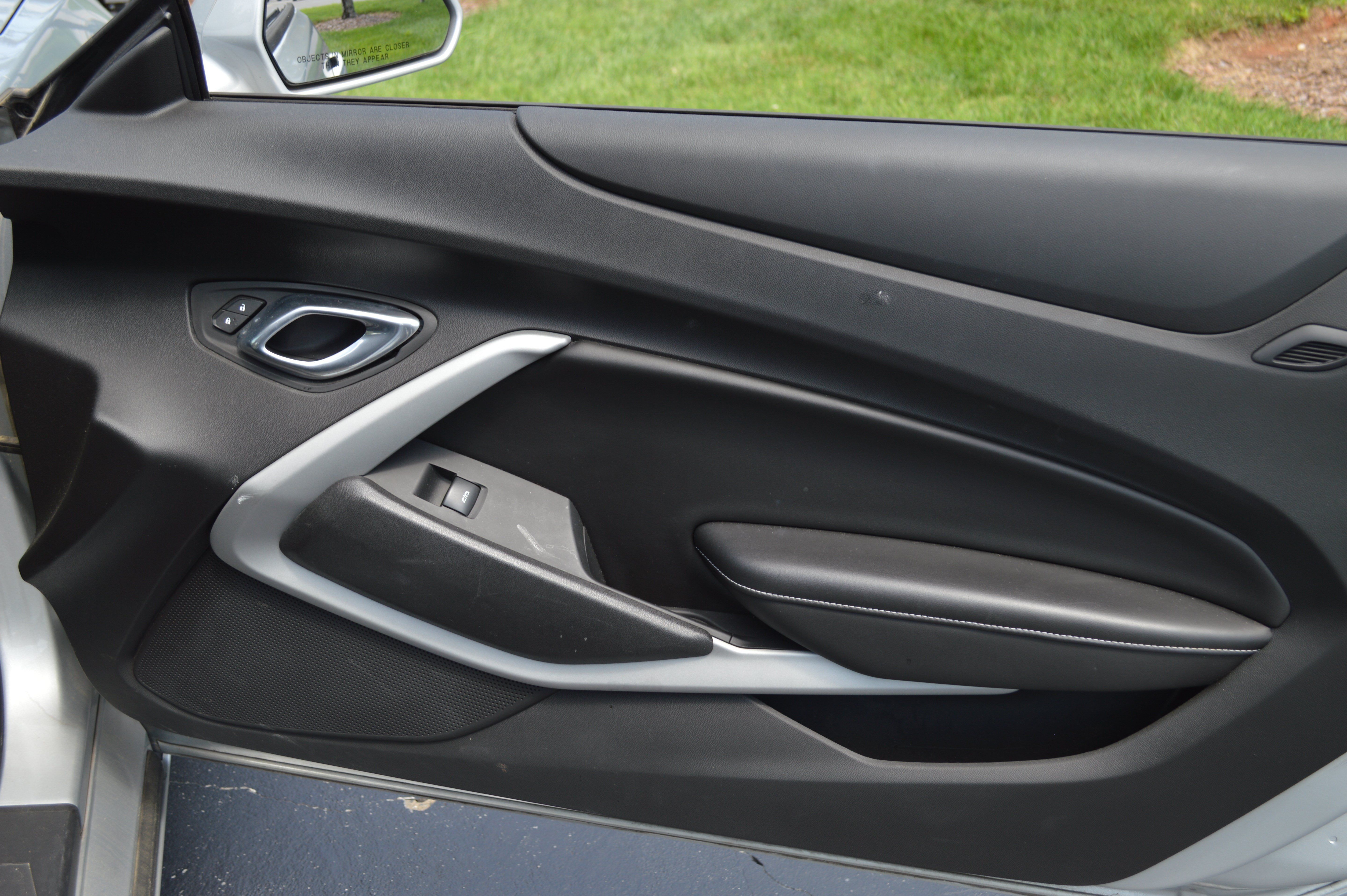 Used 2018 Chevrolet Camaro LT RWD image 35