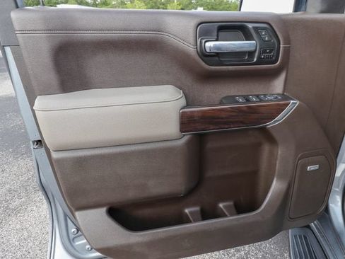 Used 2021 GMC Sierra 1500 SLT AWD/4WD image 13