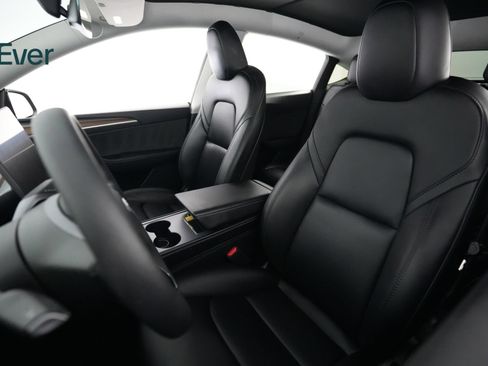 Used 2024 Tesla Model Y Long Range AWD/4WD image 4