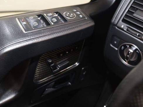Used 2017 Mercedes-Benz G 63 AMG 4MATIC image 44
