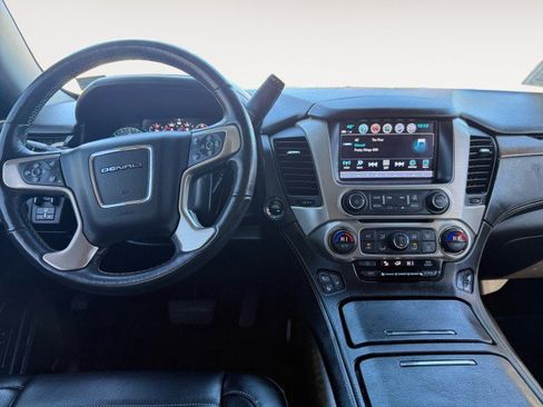 Used 2018 GMC Yukon Denali w/ Denali Ultimate Package image 2