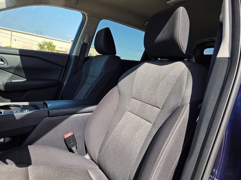 Used 2026 Nissan Rogue SV FWD image 11
