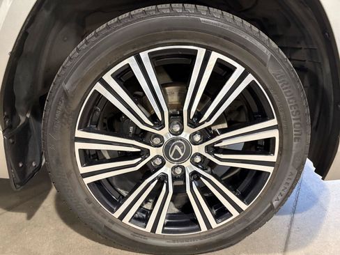 Used 2024 Lexus LX 600 4WD w/ Luxury Package image 49
