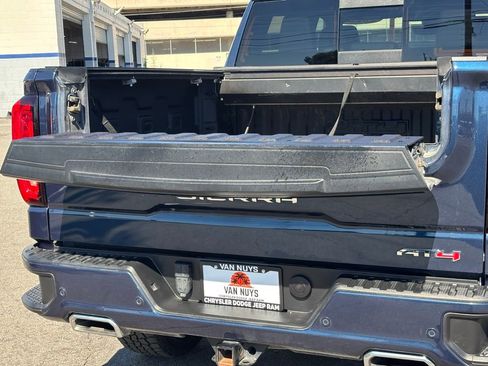 Used 2020 GMC Sierra 1500 AT4 w/ Technology Package image 11