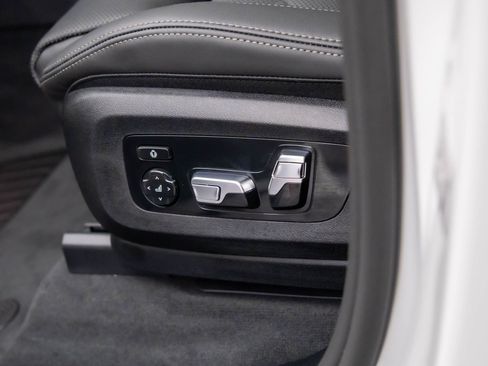 New 2026 BMW X7 xDrive40i image 14