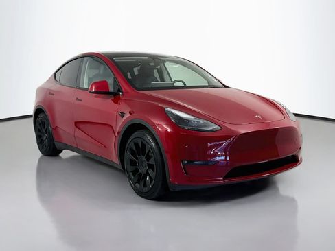Used 2023 Tesla Model Y Long Range AWD/4WD image 4