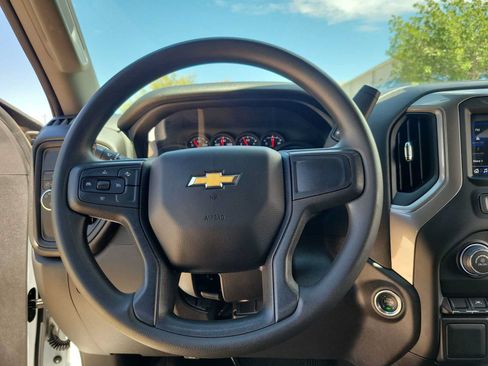 Used 2026 Chevrolet Silverado 1500 Custom w/ Turbomax Blackout Package RWD image 18