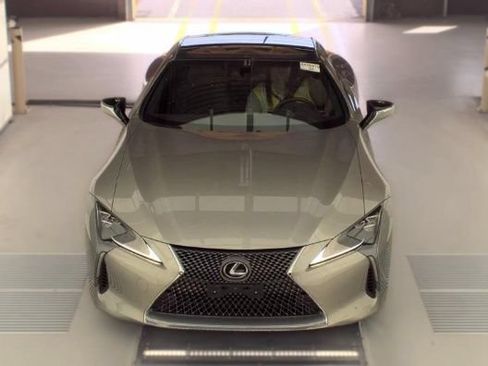 Used 2018 Lexus LC 500 Coupe RWD image 3