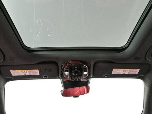 New 2025 Maserati Grecale Modena image 5