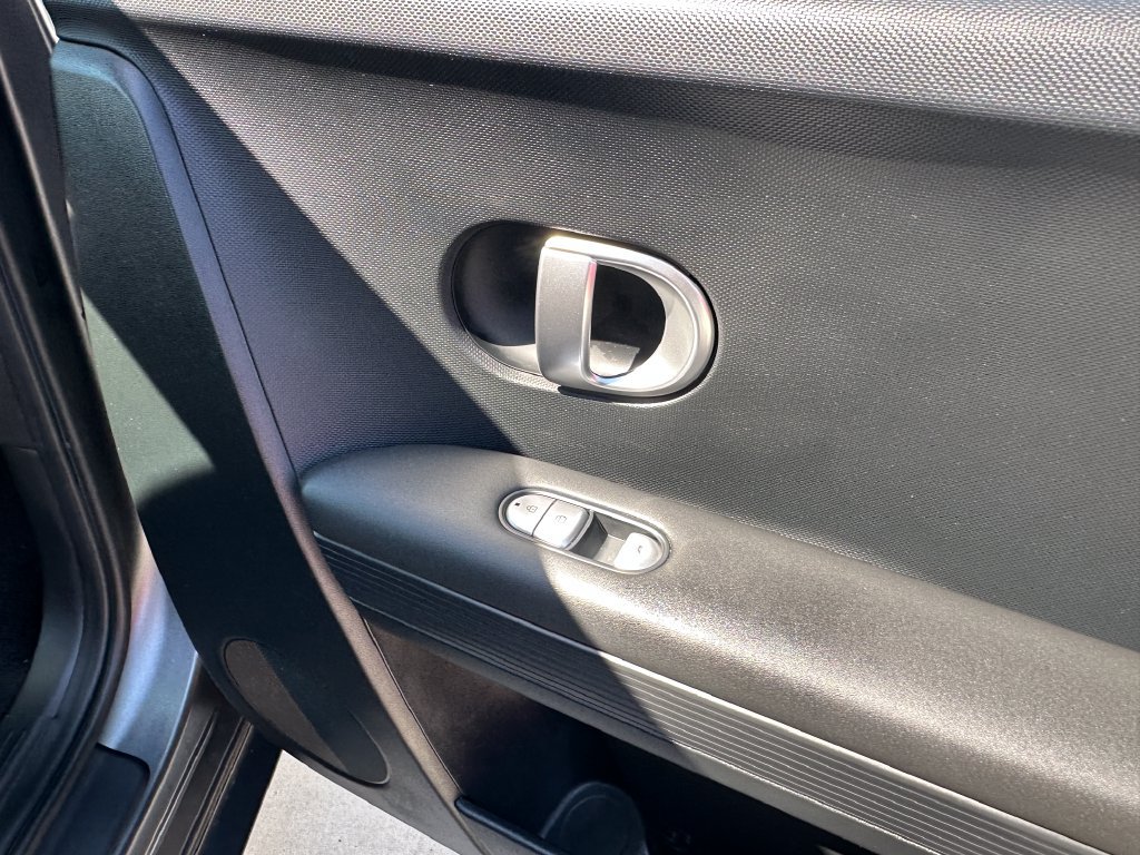 Used 2024 Hyundai Ioniq 5 SEL AWD/4WD image 16