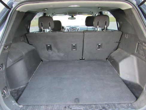 Used 2019 Chevrolet Equinox LT image 10