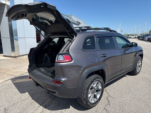 Used 2022 Jeep Cherokee Trailhawk w/ Trailer Tow Group AWD/4WD image 17
