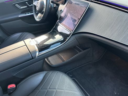 Used 2023 Mercedes-Benz EQE 500 4MATIC Sedan image 15