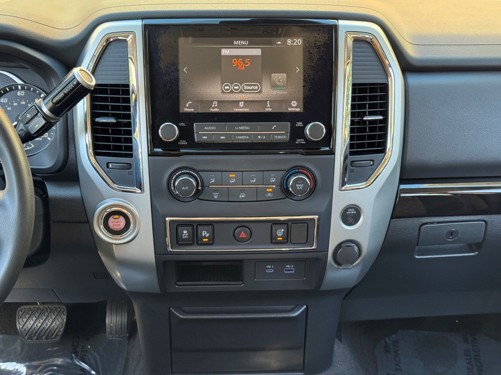 Used 2021 Nissan Titan SV RWD image 21