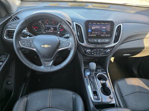 Used 2023 Chevrolet Equinox Premier image 27