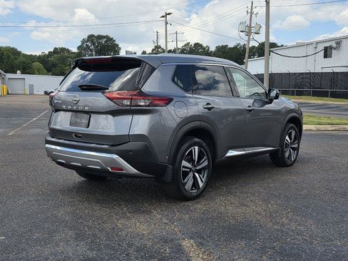 Used 2023 Nissan Rogue Platinum w/ Platinum Premium Package FWD image 5