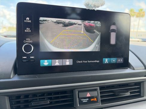Certified 2025 Honda Pilot EX-L image 15