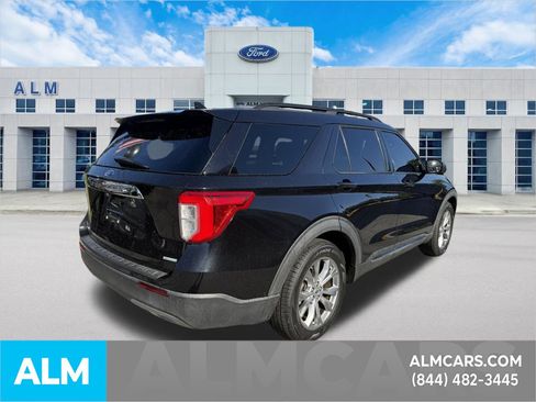 Used 2020 Ford Explorer XLT w/ Equipment Group 202A RWD image 5