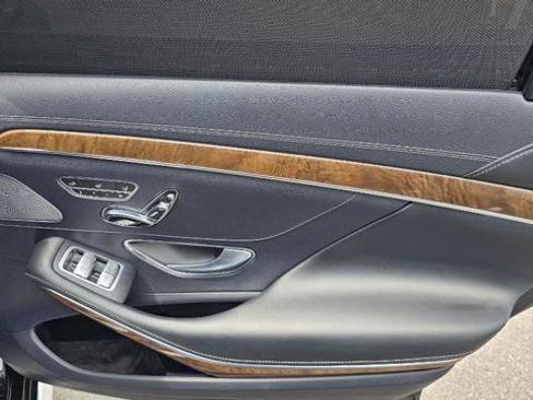 Used 2015 Mercedes-Benz S 63 AMG 4MATIC Sedan image 51