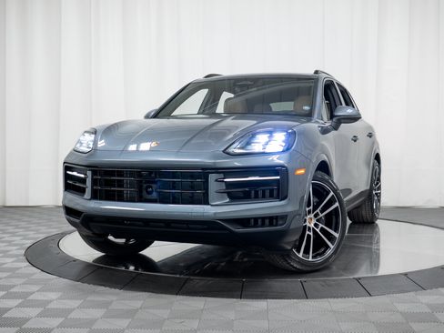 New 2026 Porsche Cayenne AWD/4WD image 33