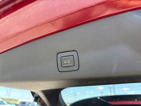 Used 2021 Chevrolet TrailBlazer RS w/ Sun and Liftgate Package FWD image 10