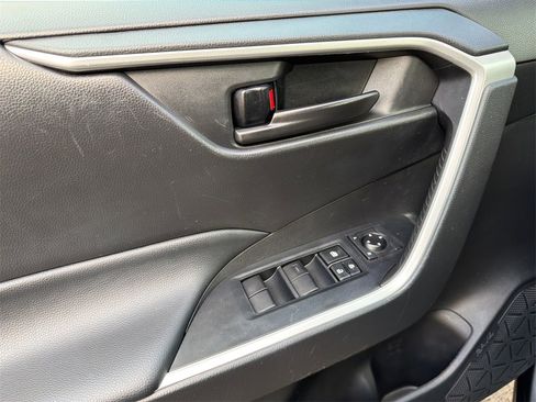 Used 2023 Toyota RAV4 LE image 34