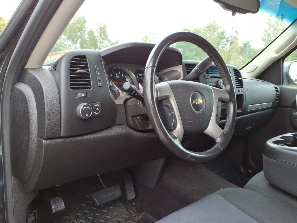 Used 2013 Chevrolet Silverado 1500 LT w/ All-Star Edition RWD image 17