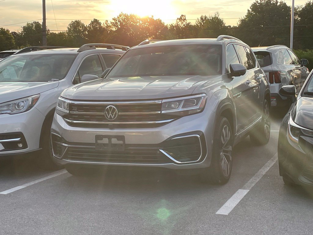 Used 2023 Volkswagen Atlas SEL Premium AWD/4WD image 3