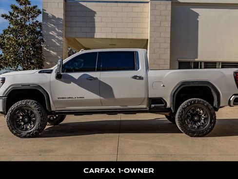 Used 2024 GMC Sierra 2500 Denali Ultimate image 5