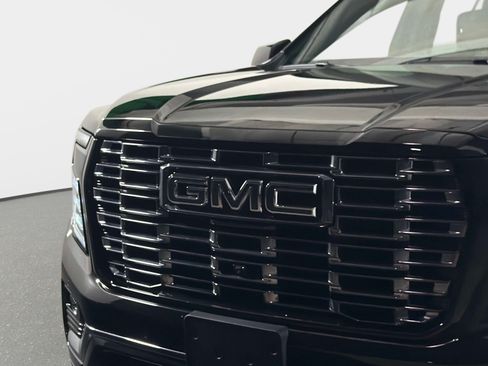 Used 2026 GMC Yukon Denali Ultimate AWD/4WD image 11