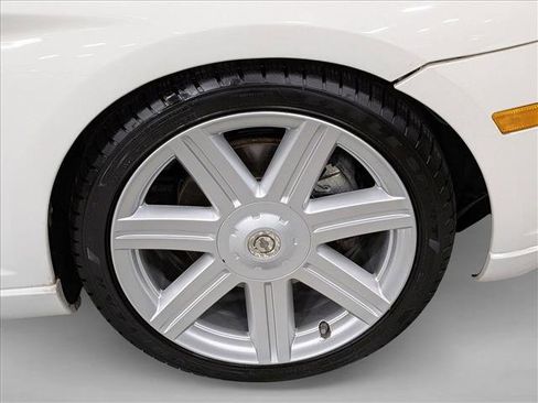 Used 2005 Chrysler Crossfire Limited image 18