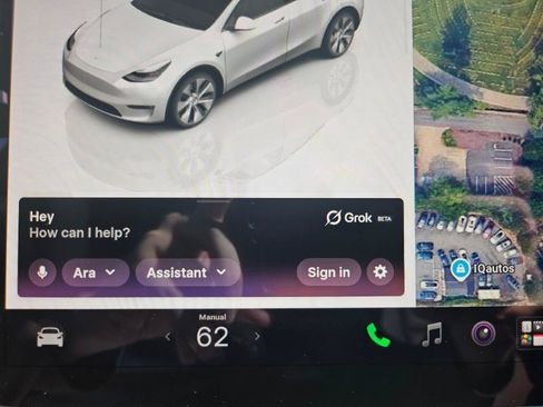 Used 2023 Tesla Model Y Long Range AWD/4WD image 44