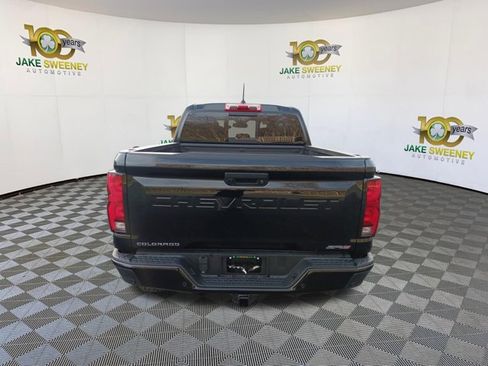 Used 2026 Chevrolet Colorado ZR2 w/ Technology Package AWD/4WD image 9