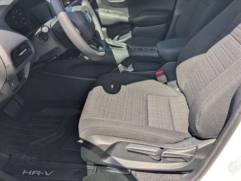 New 2026 Honda HR-V LX image 4