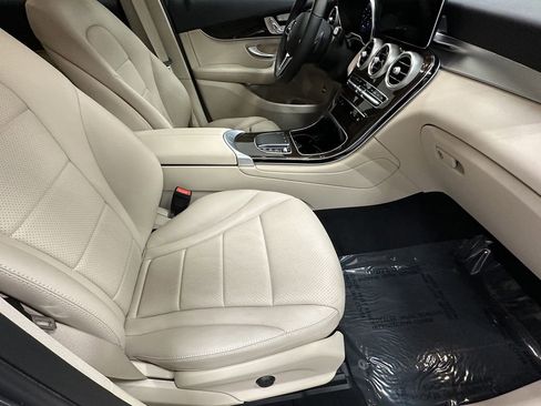 Certified 2022 Mercedes-Benz GLC 300 image 14