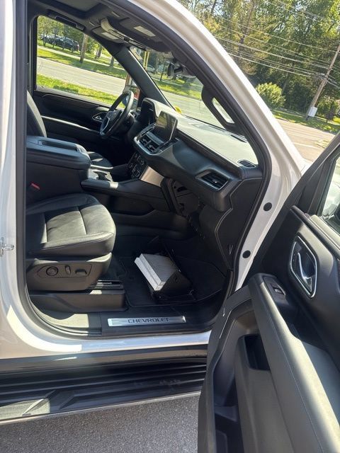 Used 2023 Chevrolet Tahoe LT w/ LT Signature Package AWD/4WD image 18