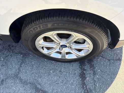 Used 2018 Ford EcoSport SE w/ SE Convenience Package image 13